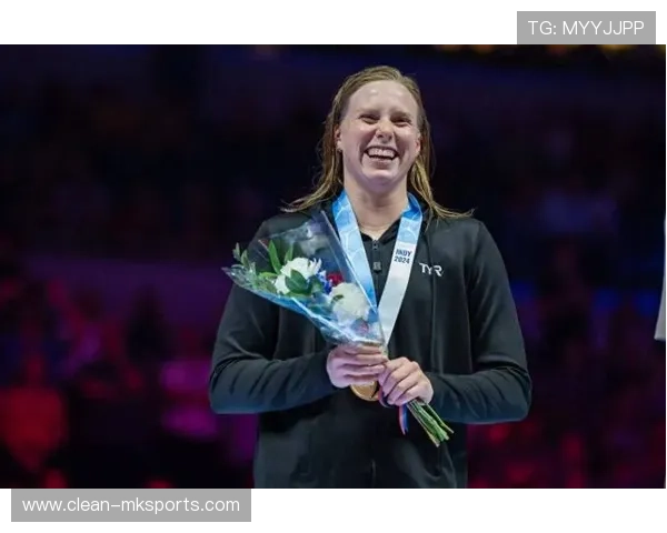 莉莉·金助力印第安纳大学女子游泳队再创佳绩