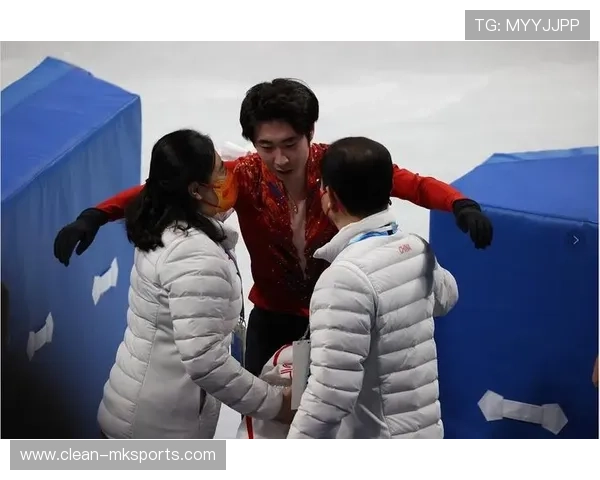 基兰·史密斯自由泳突破极限，刷新个人最佳成绩引发关注